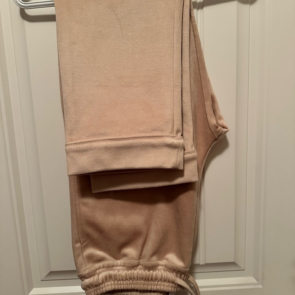 Women's Buru Tan Jogger Pants